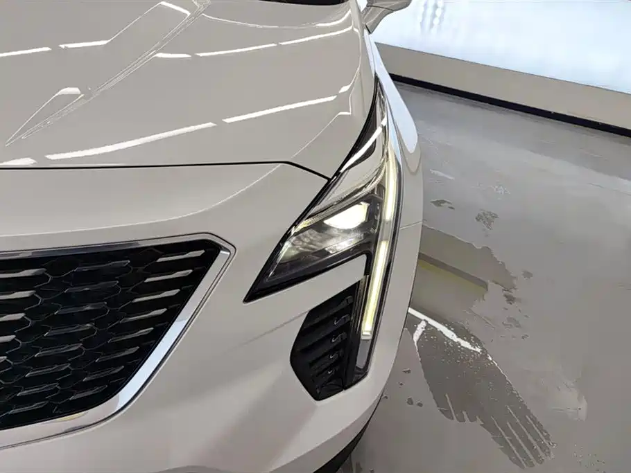 Cadillac XT4 2022 28T Luxury
