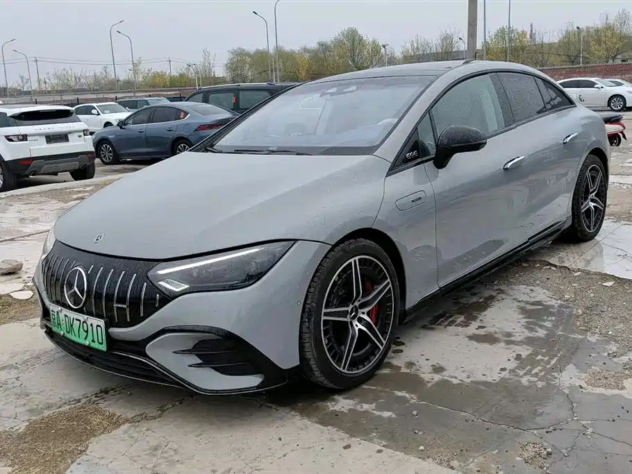 Mercedes-Benz EQE AMG 2024