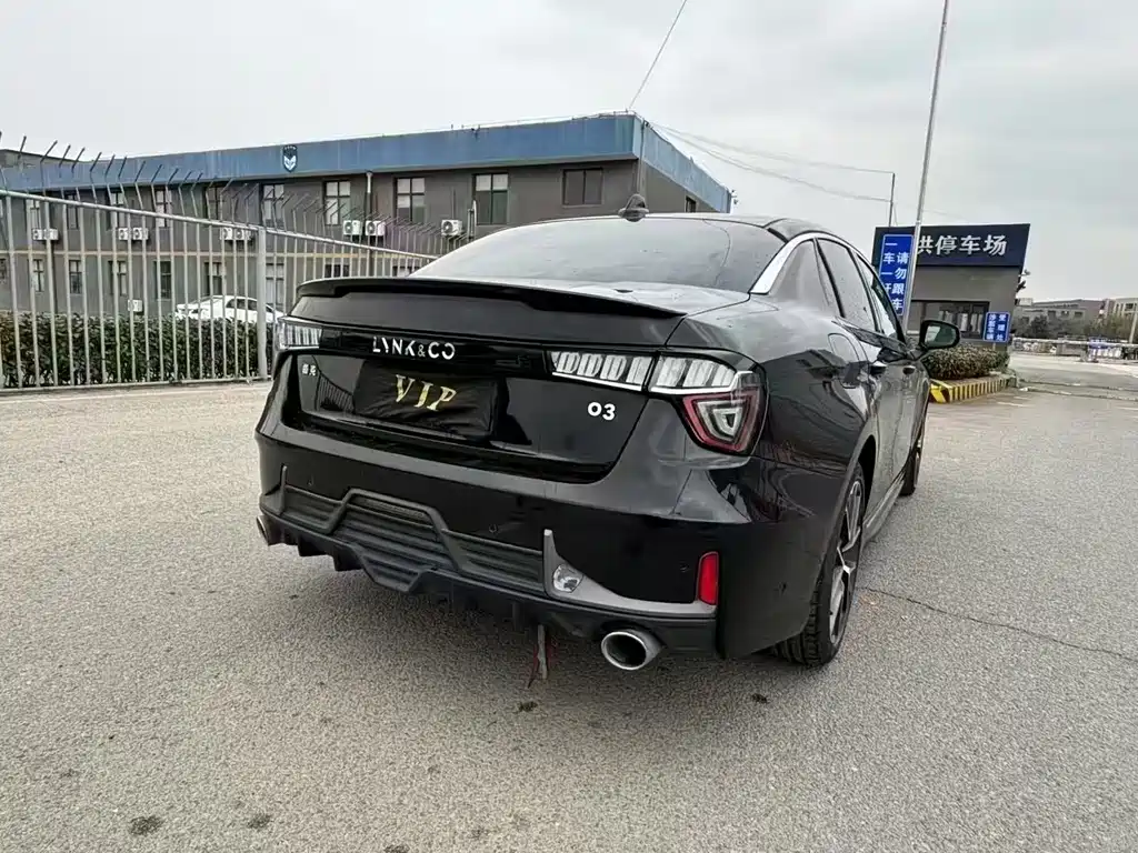 Lynk & Co 03 — миниатюра 7