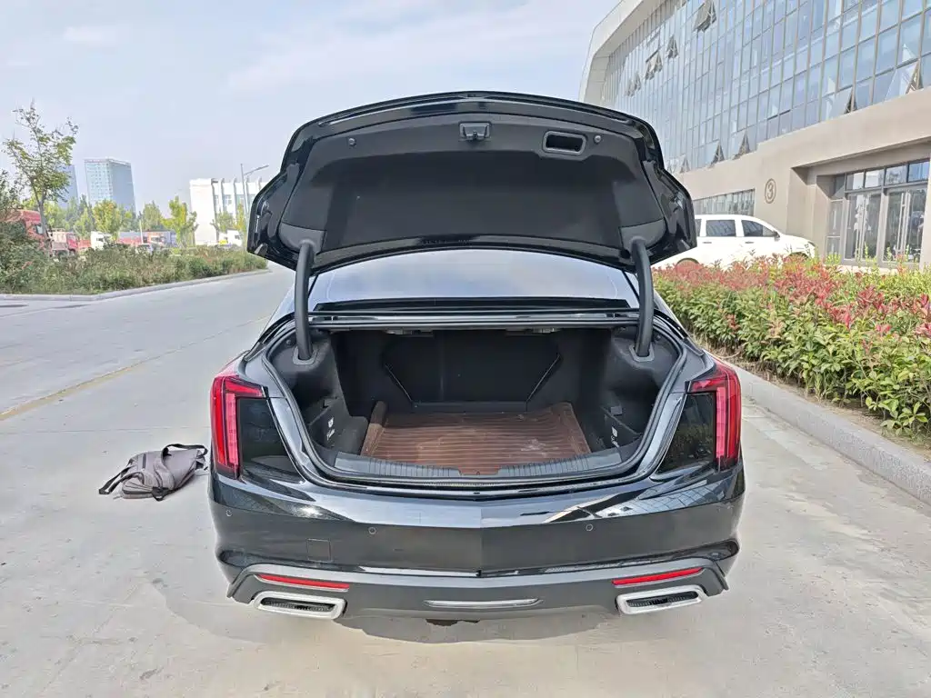 Cadillac CT5 — миниатюра 19