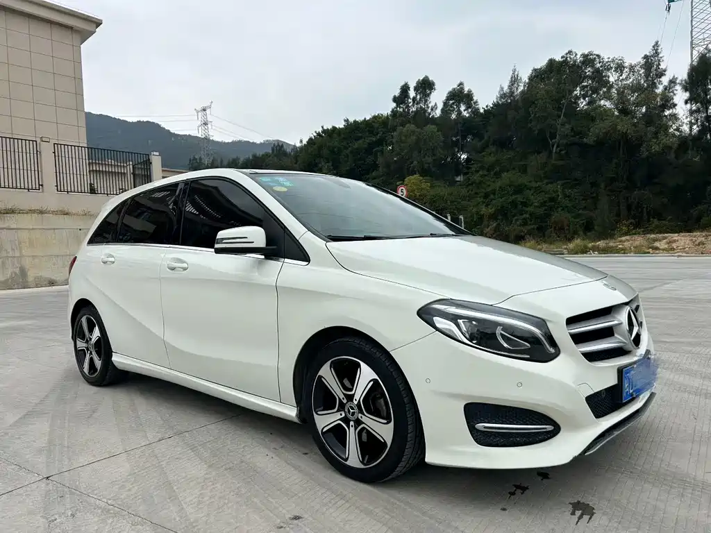 MERCEDES-BENZ B CLASS
