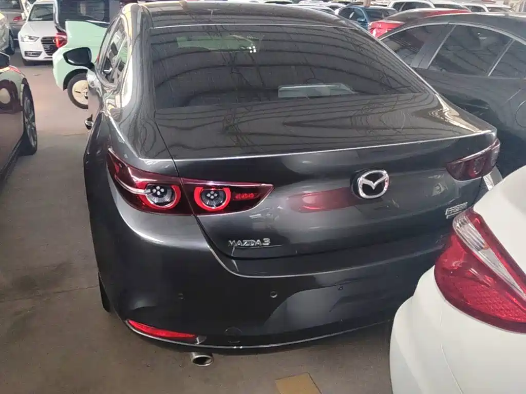 Mazda 3 Axela — миниатюра 6