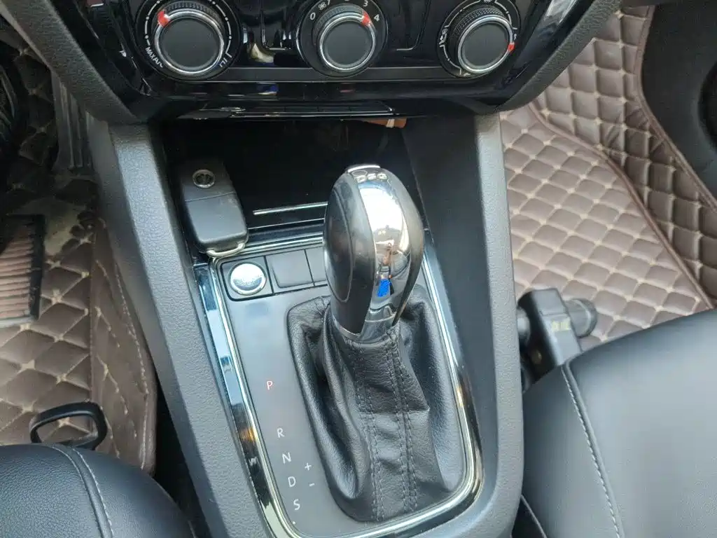 Volkswagen Sagitar — миниатюра 15