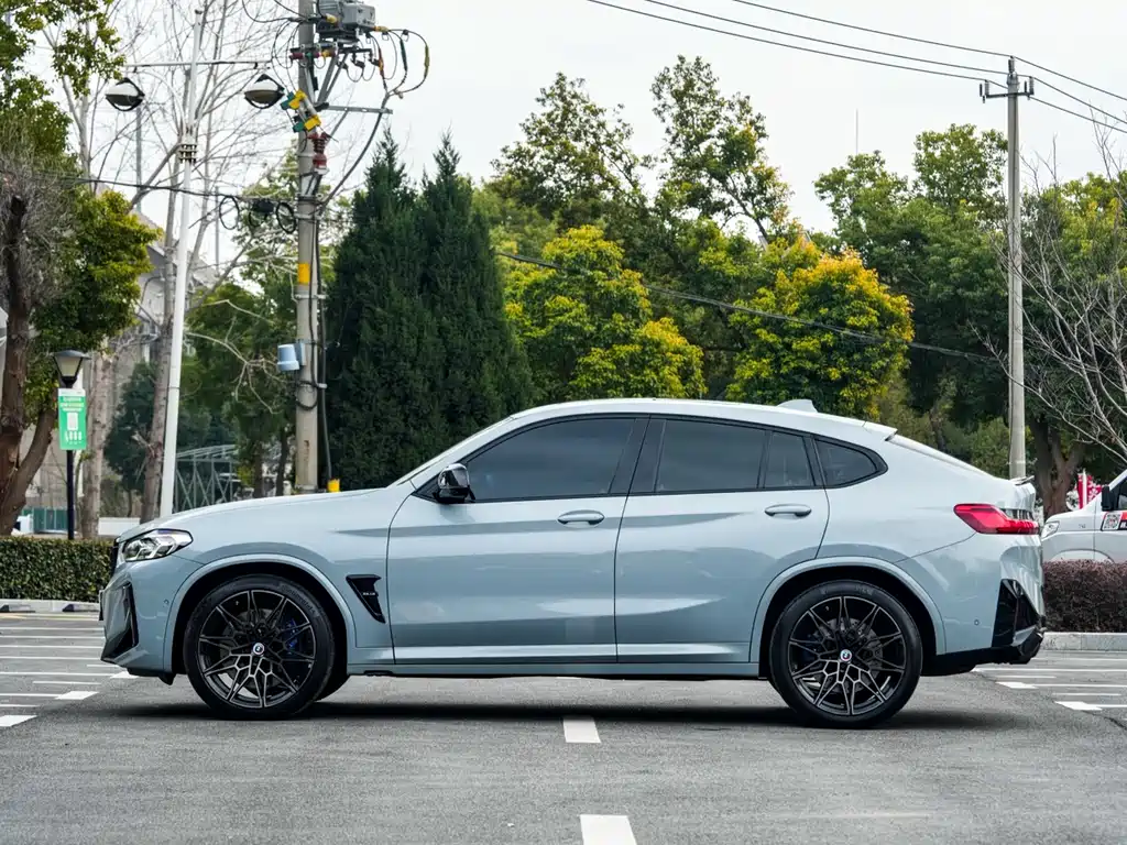 BMW X4 M