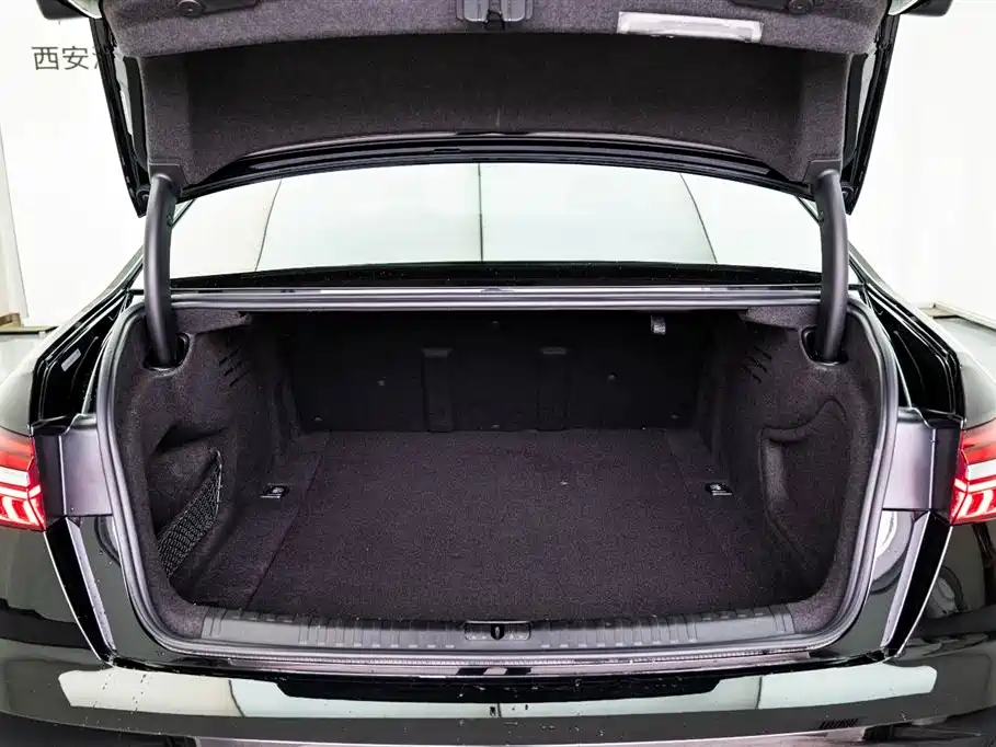 Audi A6L 2022 40 TFSI Luxury