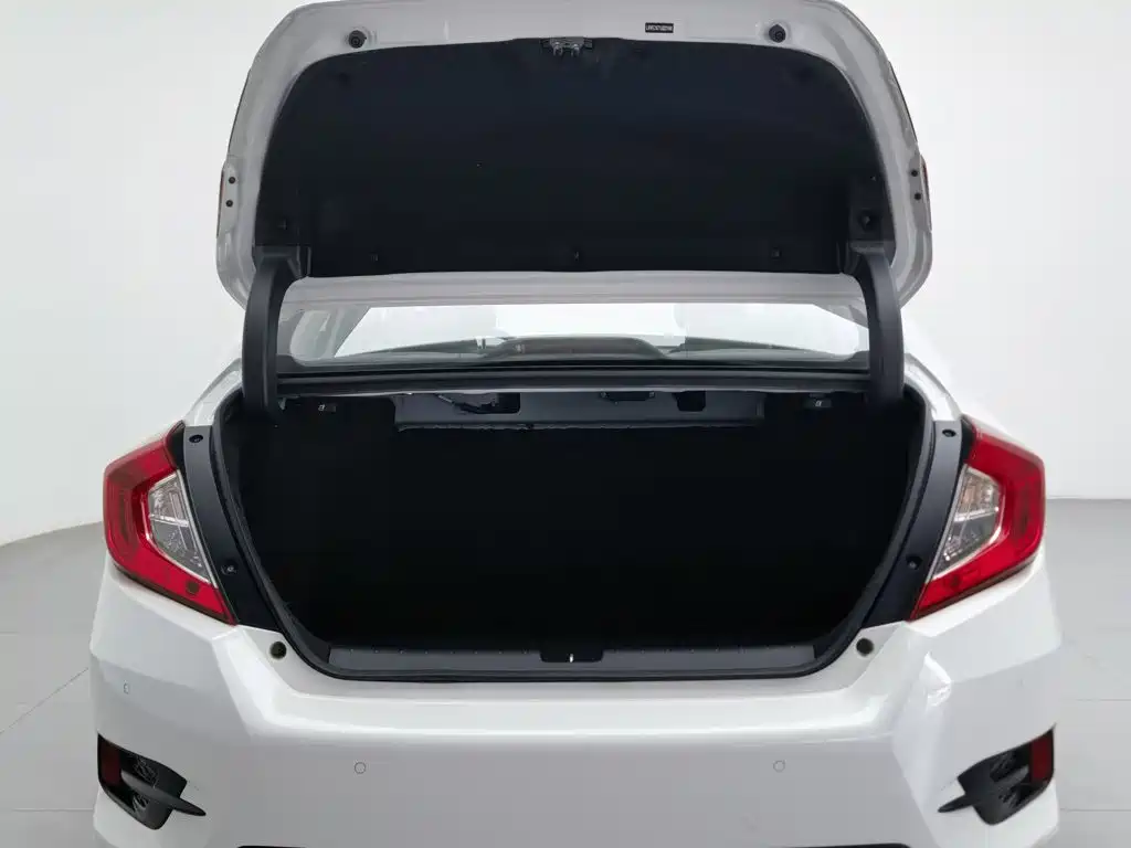 Honda Civic — миниатюра 16