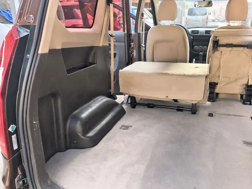 Wuling Hongguang — миниатюра 13