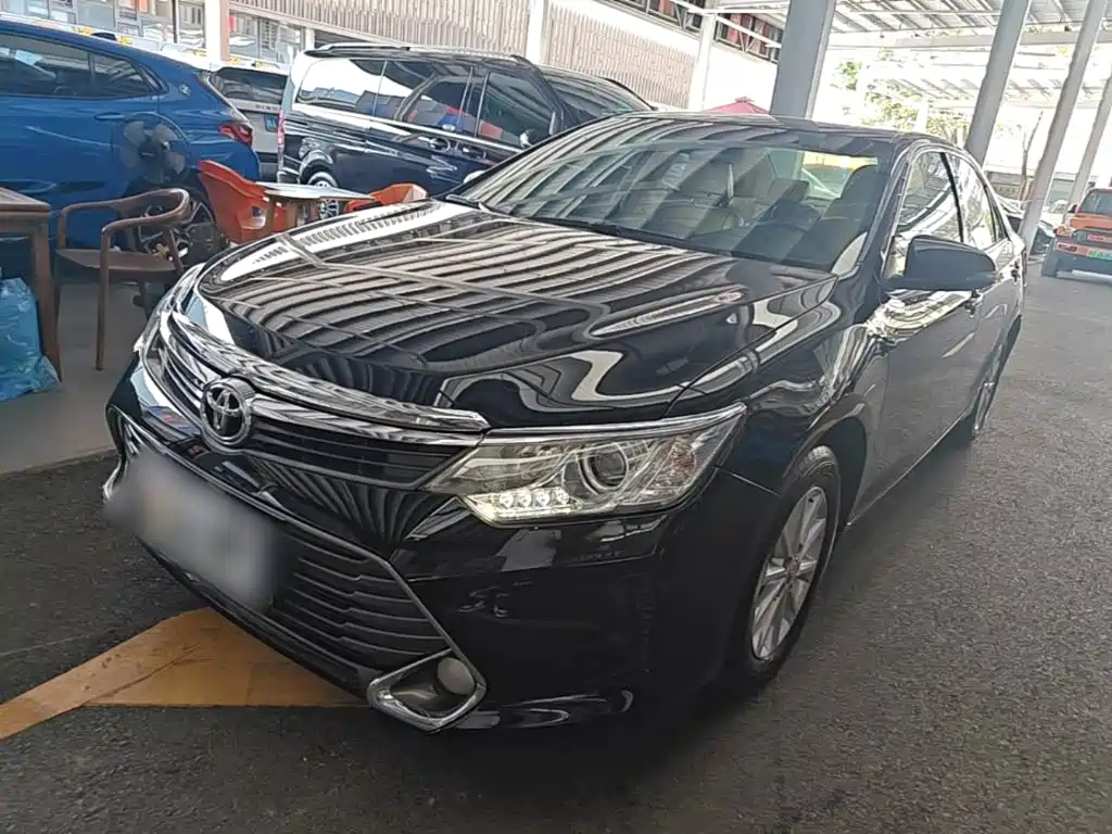 Toyota Camry — миниатюра 2
