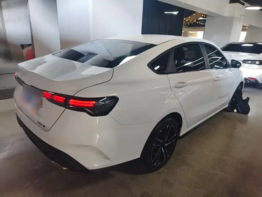 Geely Binrui — миниатюра 7