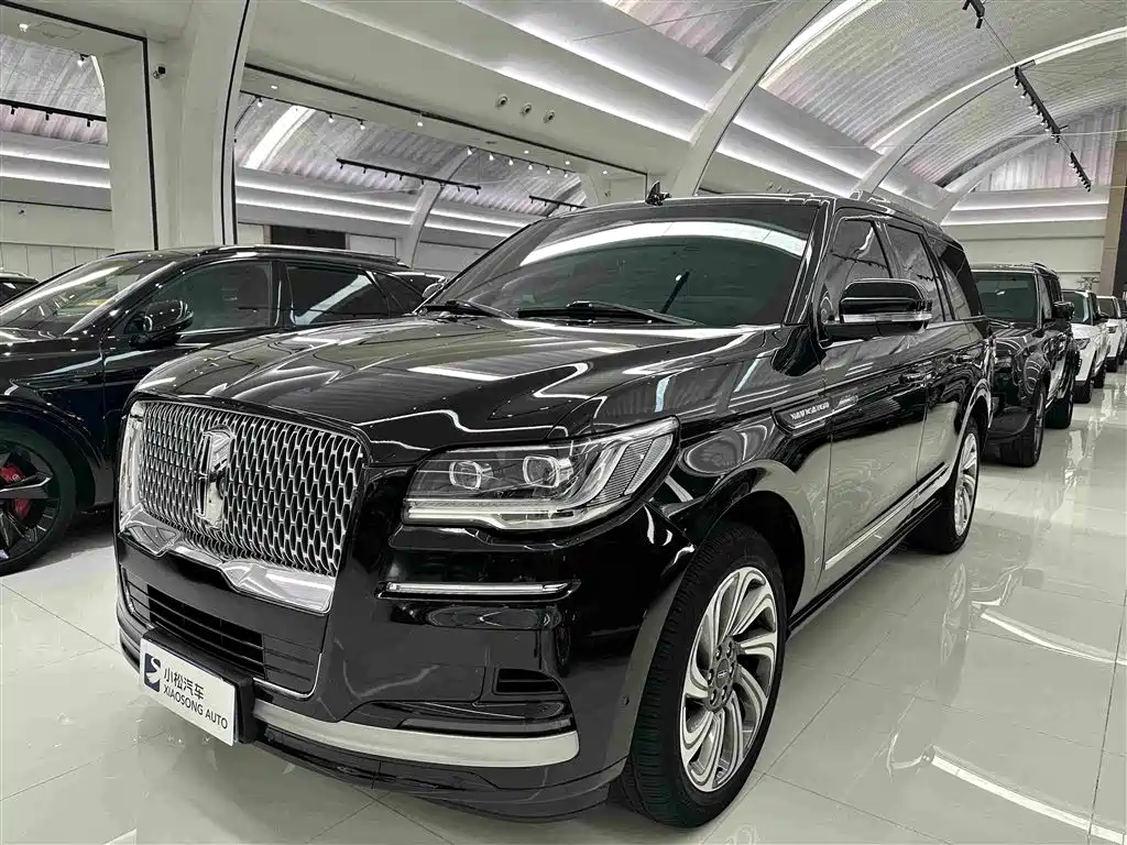 Lincoln Navigator