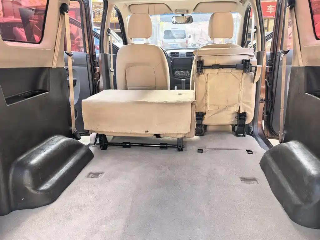 Wuling Hongguang — миниатюра 12
