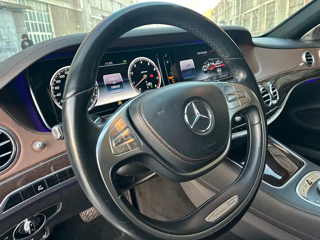 MERCEDES-BENZ S CLASS