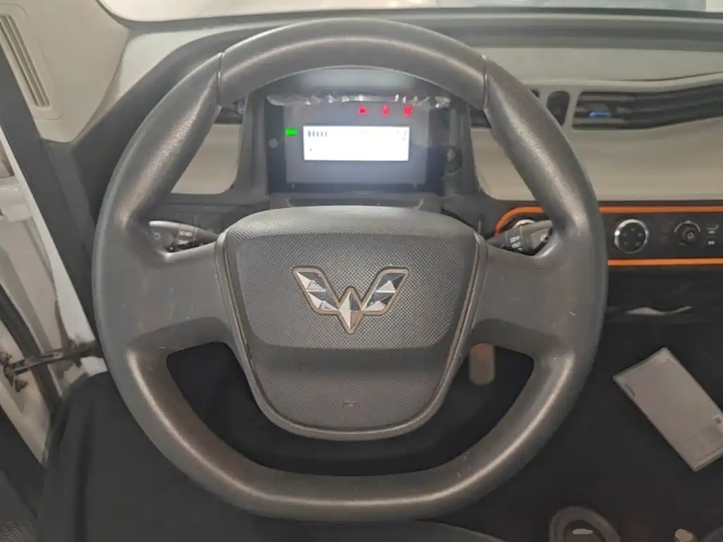 Wuling MINIEV — миниатюра 11