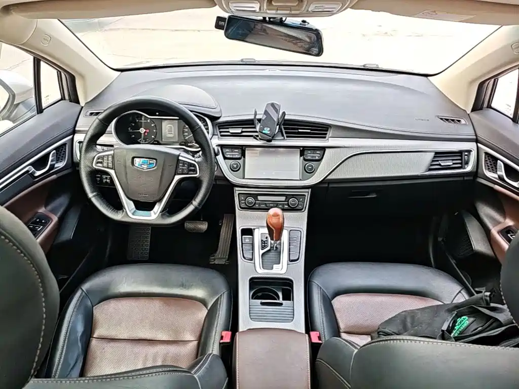 Geely Emgrand GS — миниатюра 10