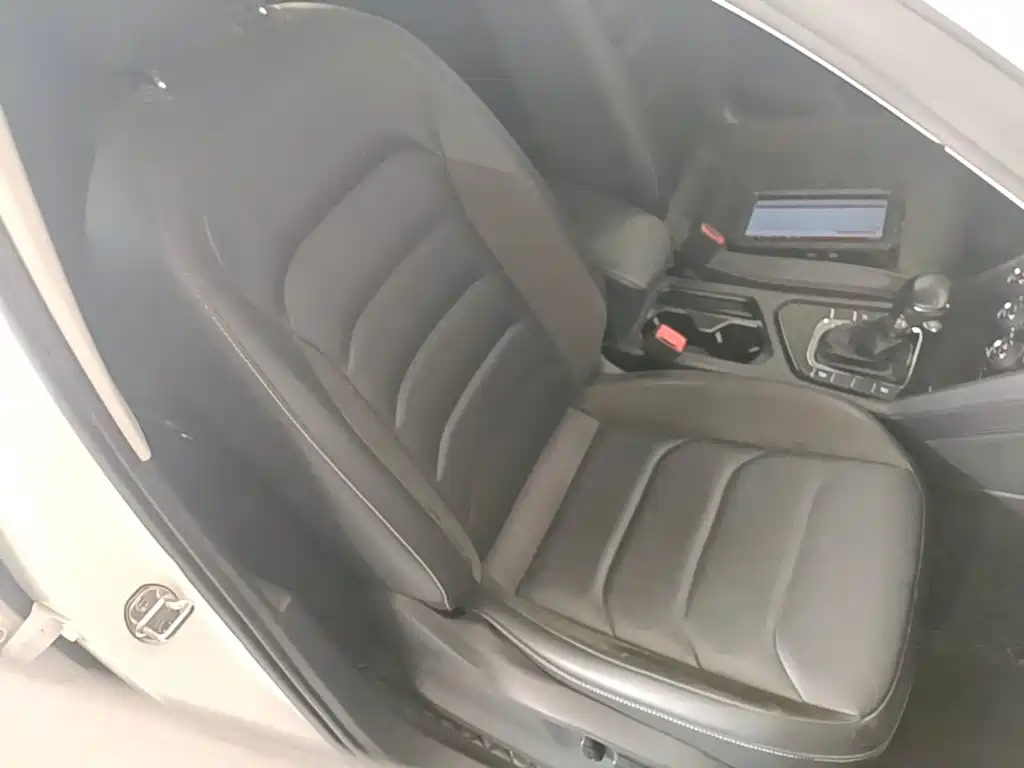 Volkswagen Tiguan L — миниатюра 25