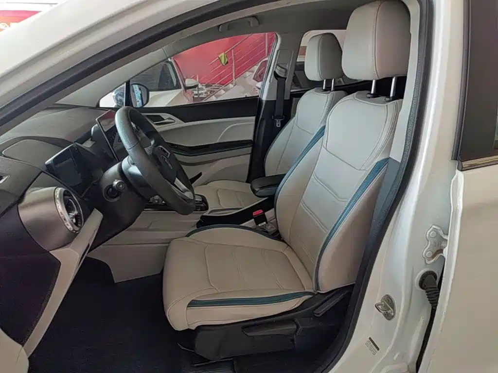 BYD Yuan Pro — миниатюра 15