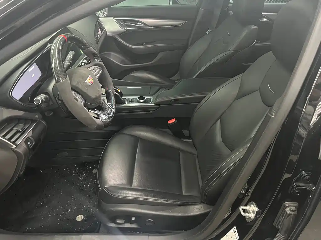 Cadillac CT5 2022 28T