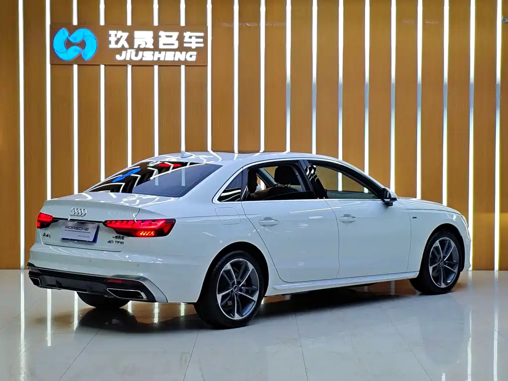Audi A4L 2023 40 TFSI Fashion