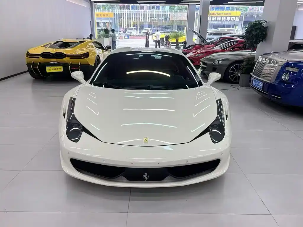 Ferrari 458 2013