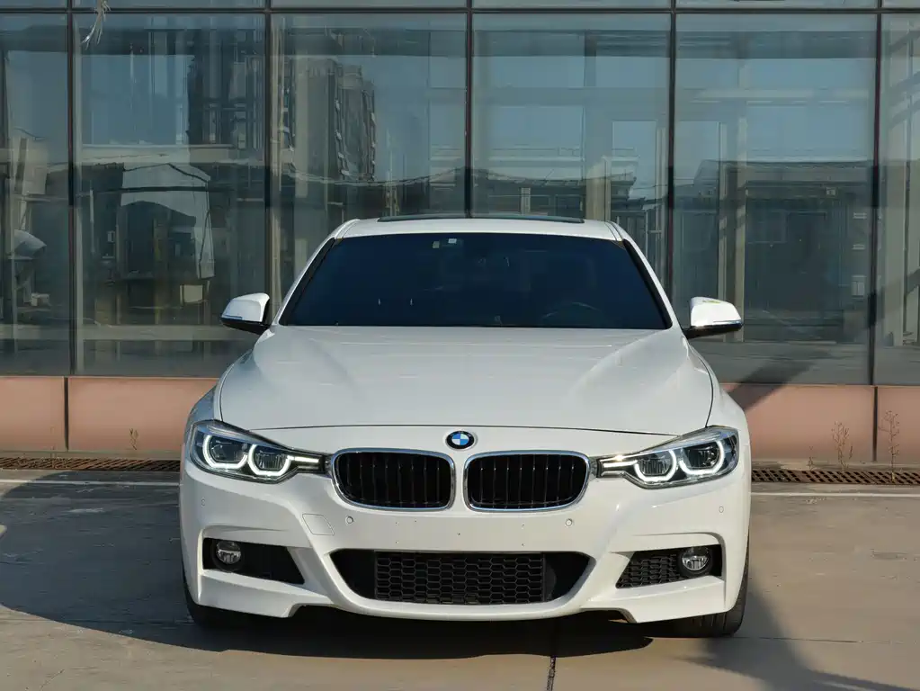 BMW 3 Series — миниатюра 4