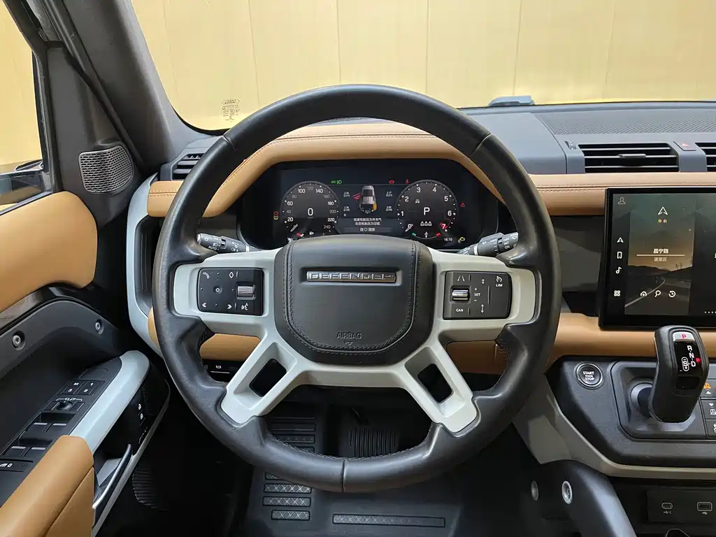 Land Rover Defender — миниатюра 11