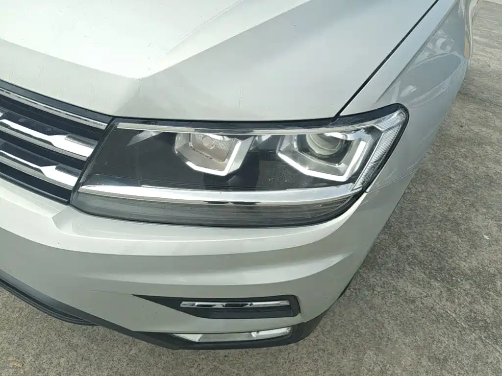 Volkswagen Tiguan L — миниатюра 24