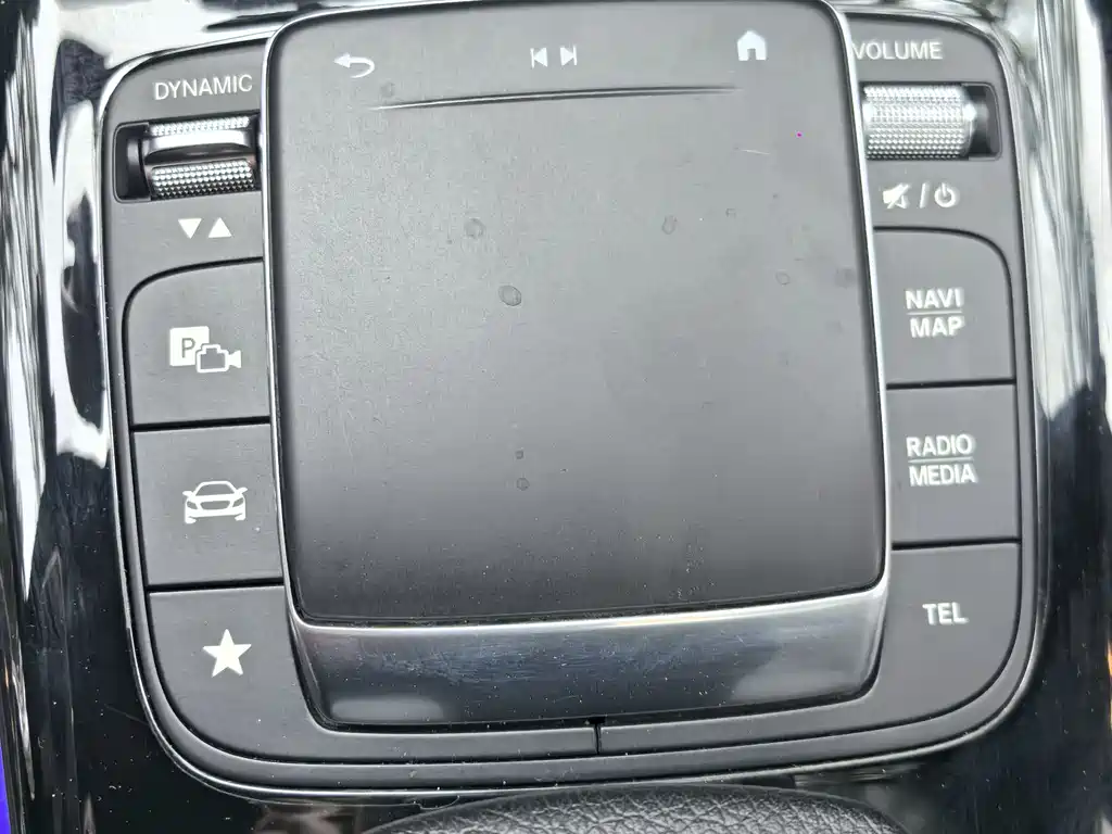 Mercedes-Benz GLB 2023 GLB 220