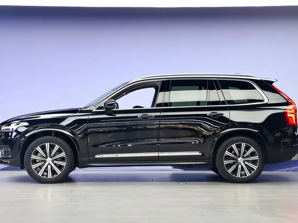 Volvo XC90 2020 T6 Luxury 7 мест