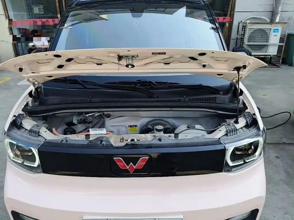 Wuling MINIEV — миниатюра 20