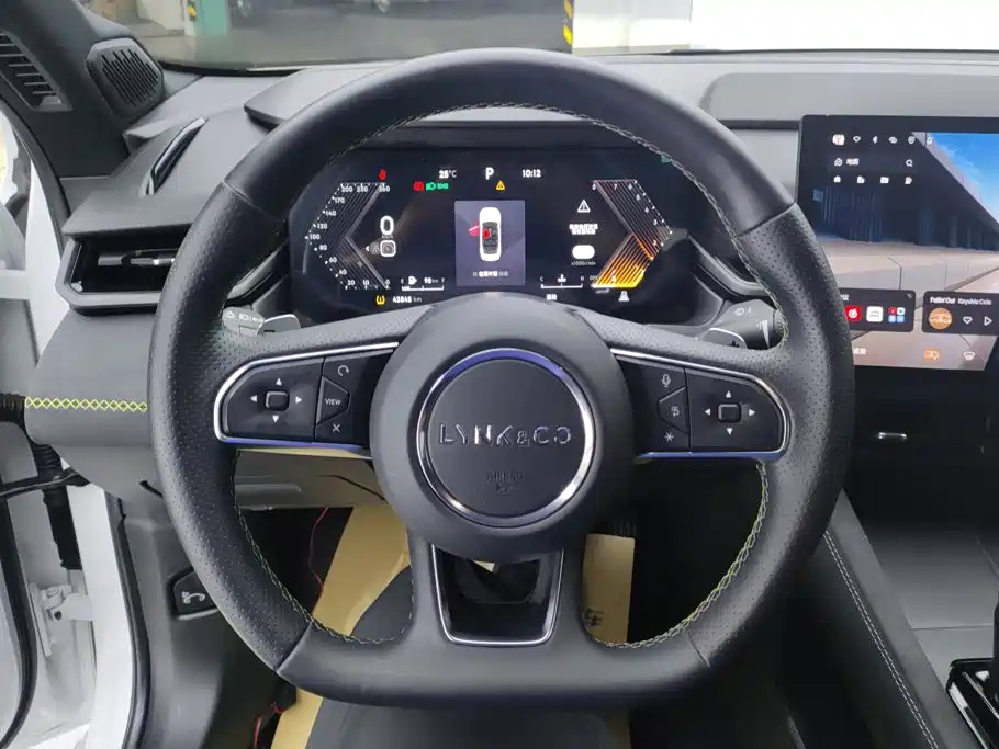 Lynk & Co 03 — миниатюра 15