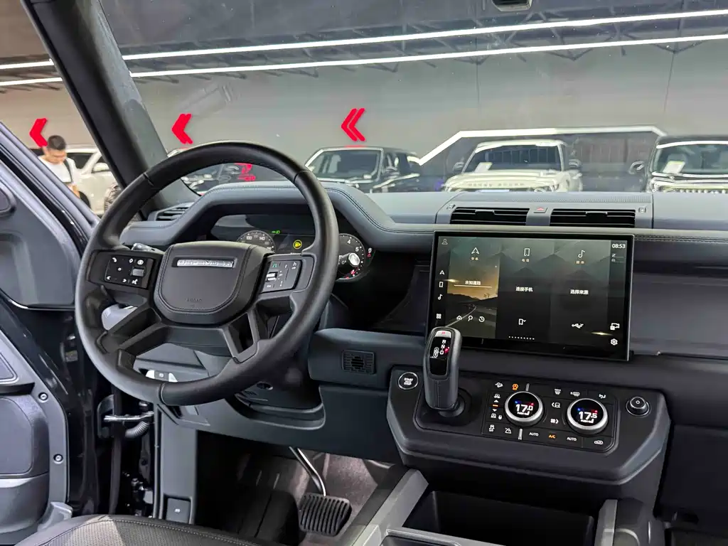 Land Rover Defender — миниатюра 10