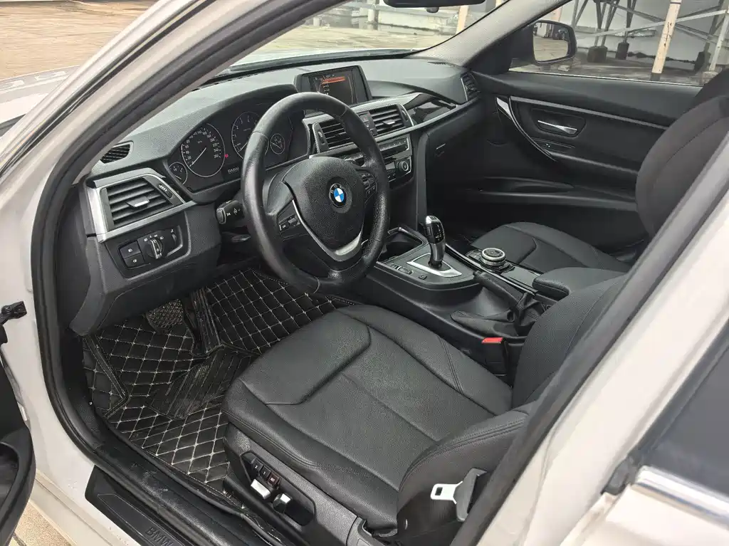 BMW 3 Series — миниатюра 4