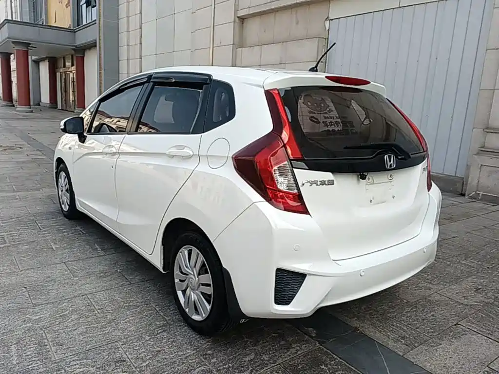 Honda Fit — миниатюра 5