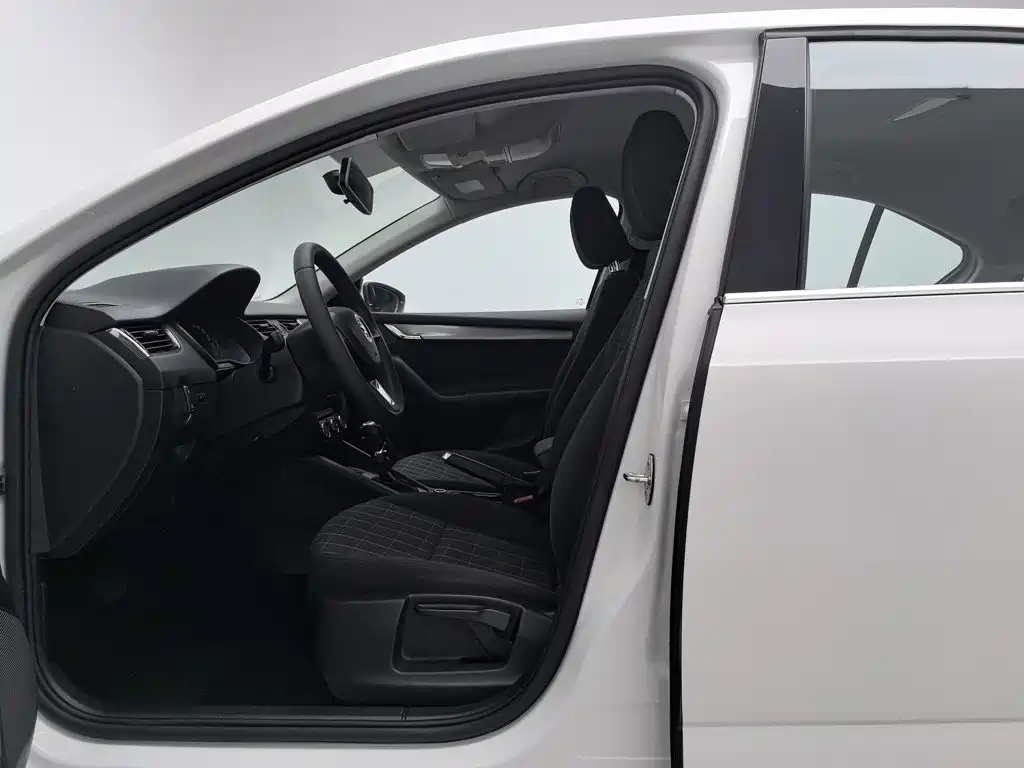 Skoda Octavia — миниатюра 10