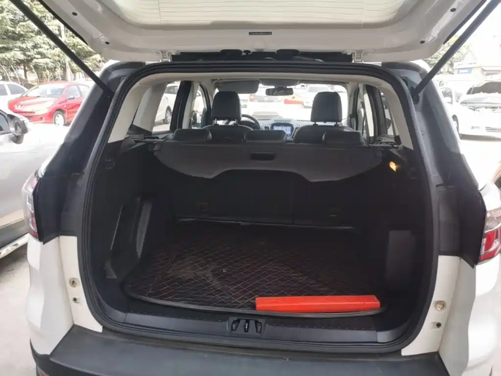 Ford Kuga — миниатюра 19