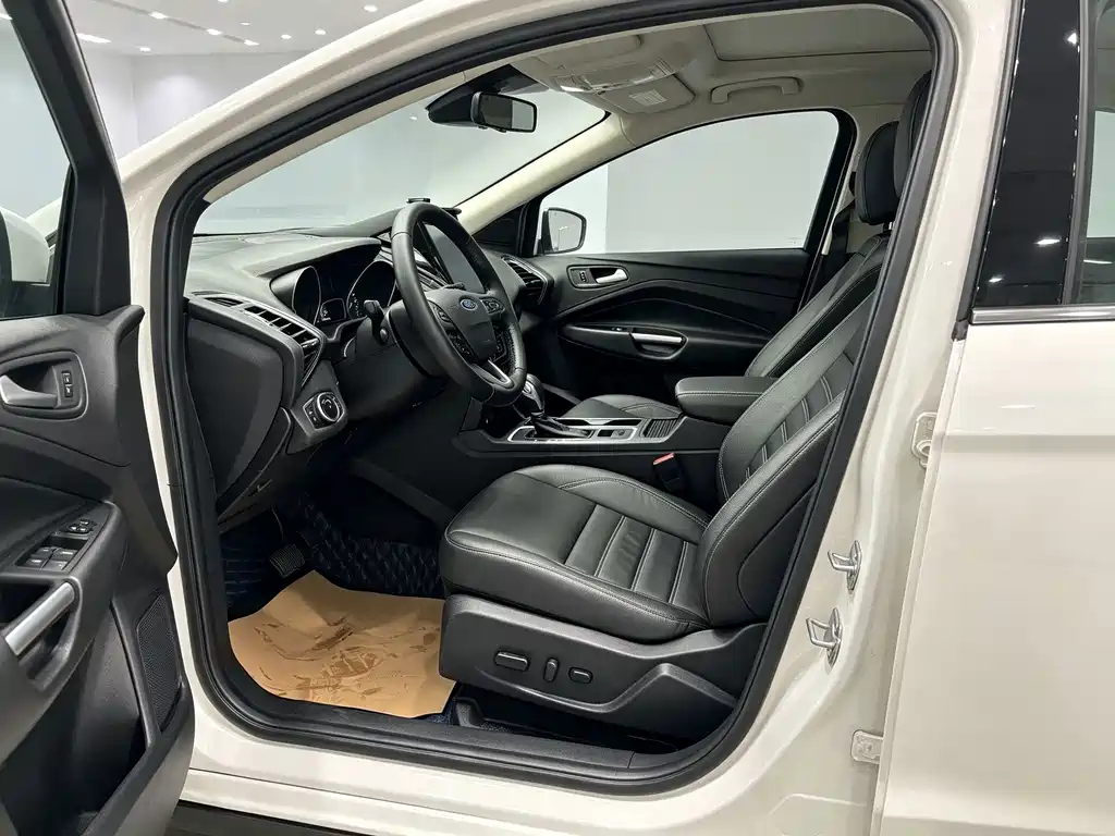 Ford Kuga — миниатюра 4