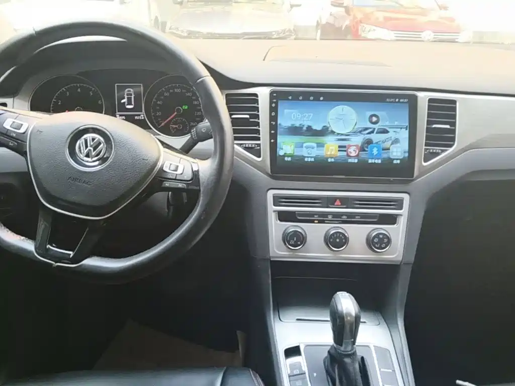 Volkswagen Golf Sportsvan — миниатюра 14