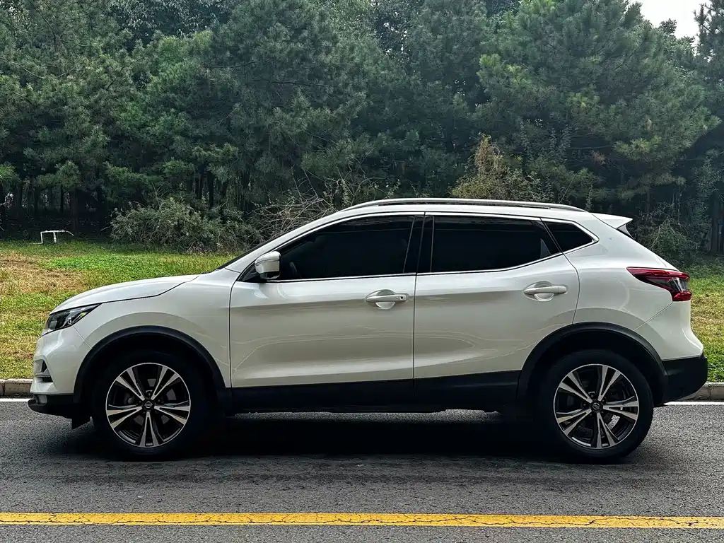 Nissan Qashqai — миниатюра 3