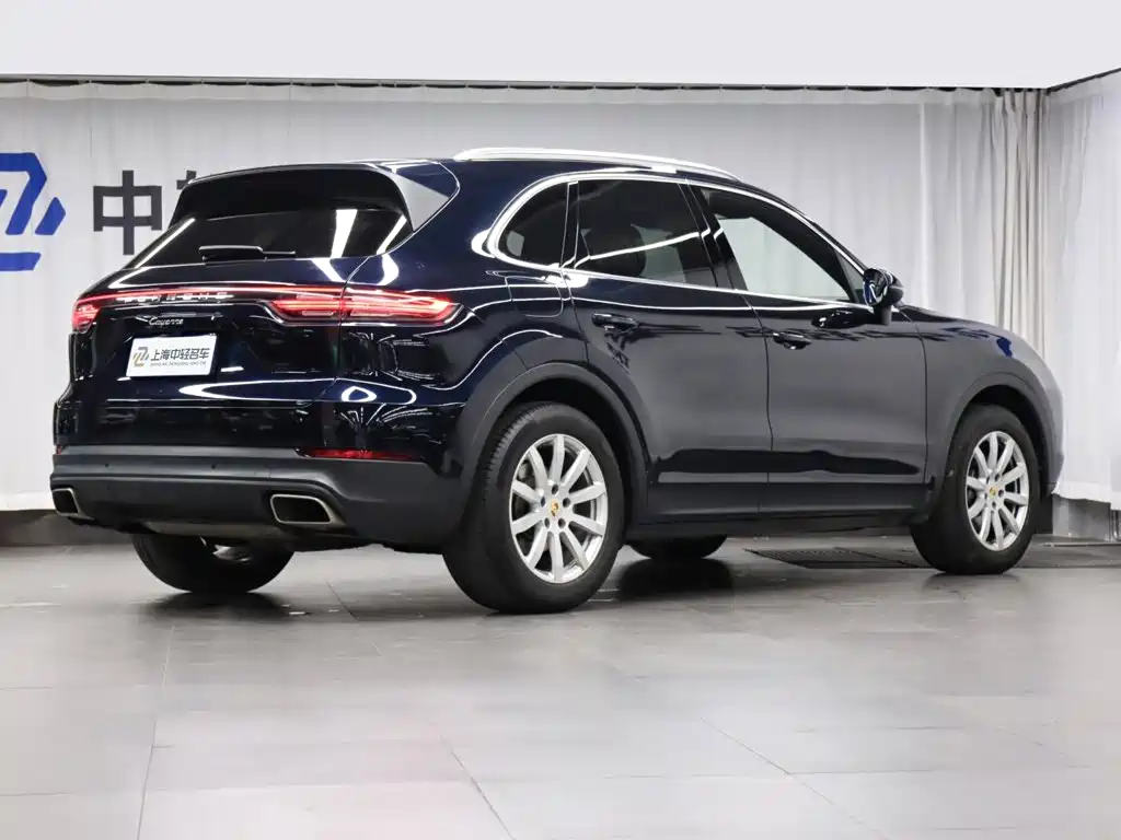 Porsche Cayenne — миниатюра 3