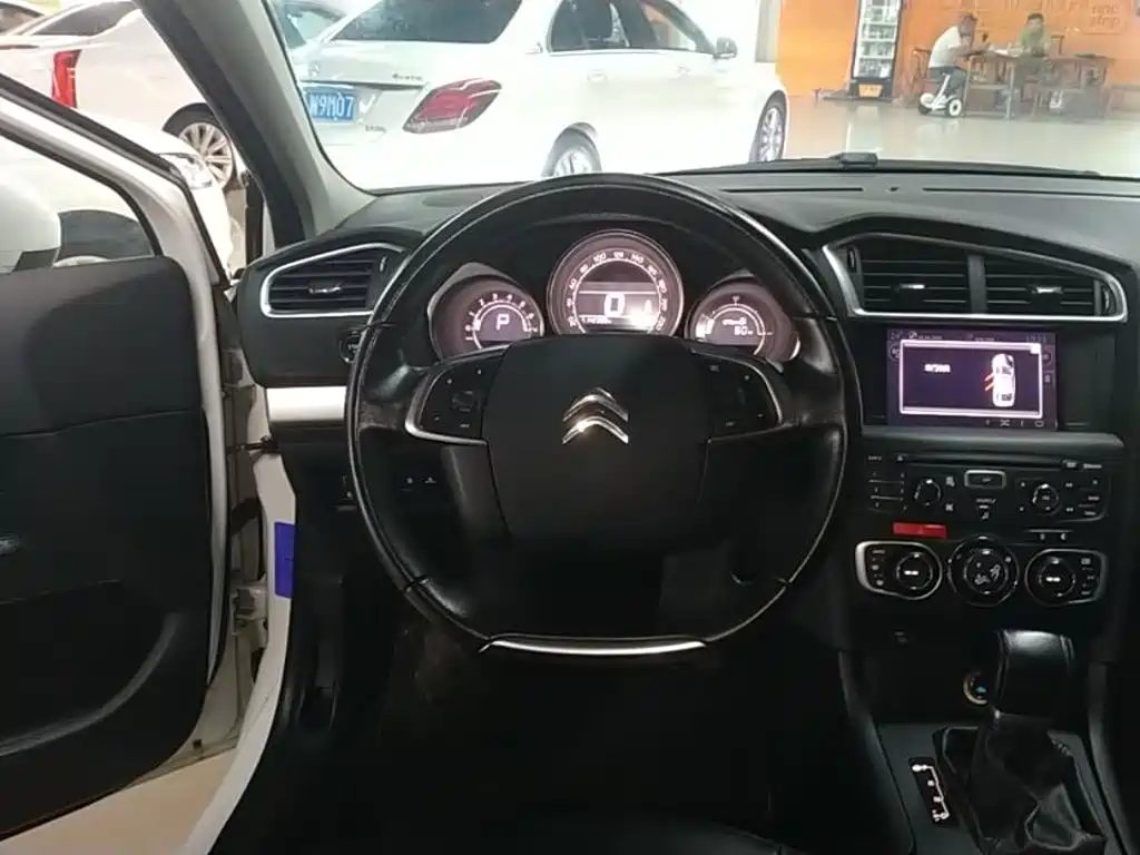 Citroen C4L — миниатюра 11