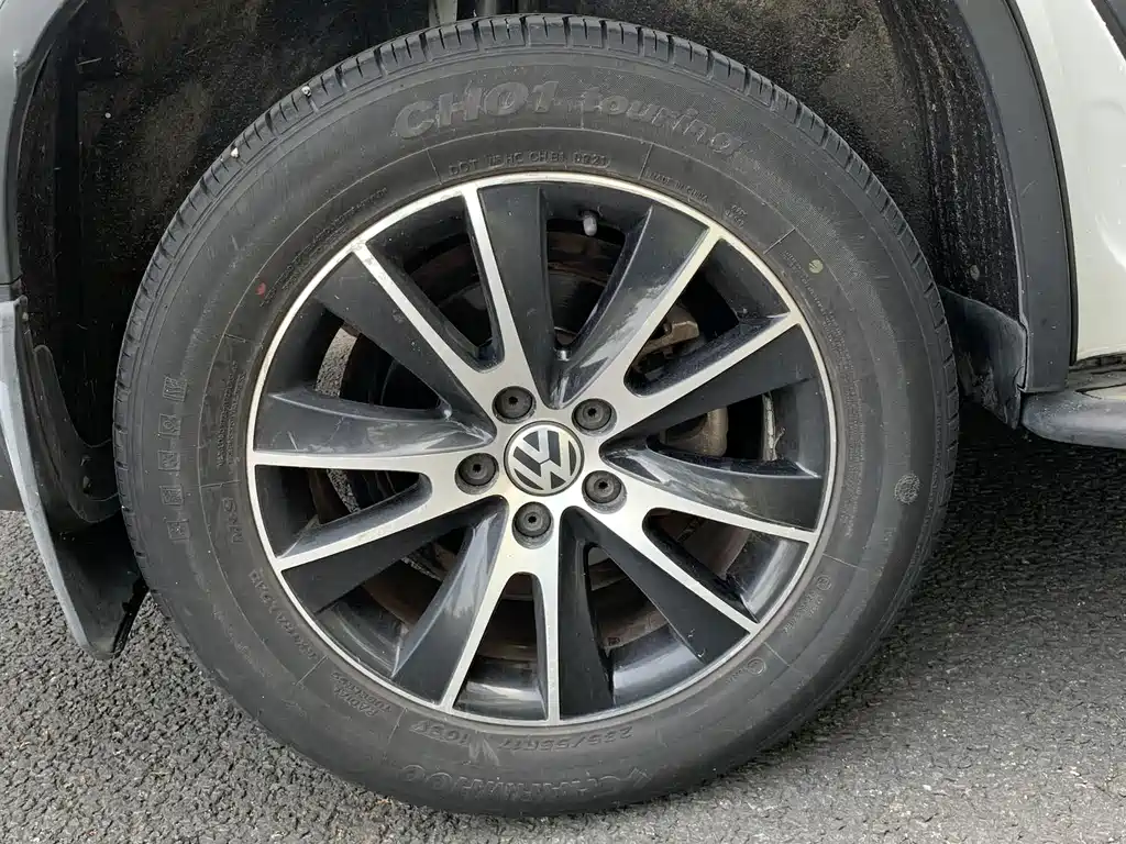 Volkswagen Tiguan — миниатюра 10