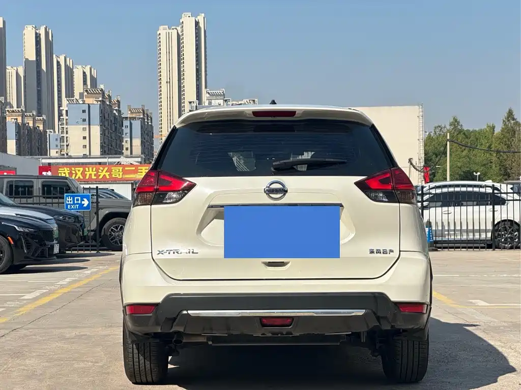 Nissan X-Trail — миниатюра 8