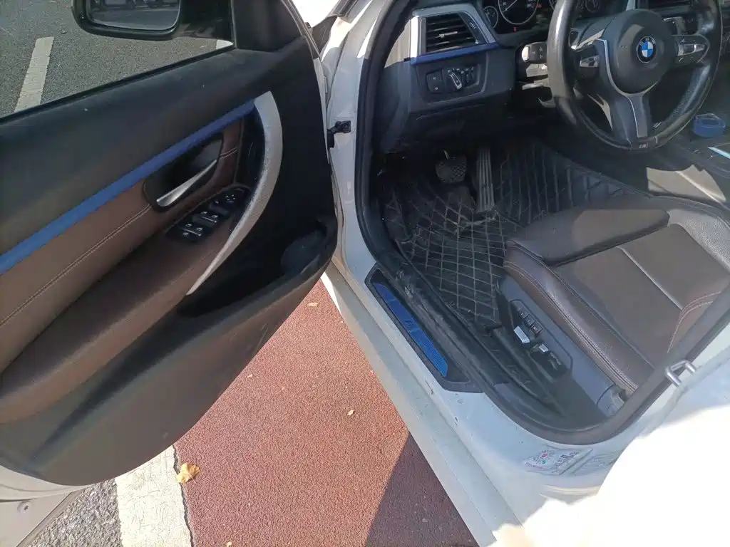 BMW 3 Series — миниатюра 12