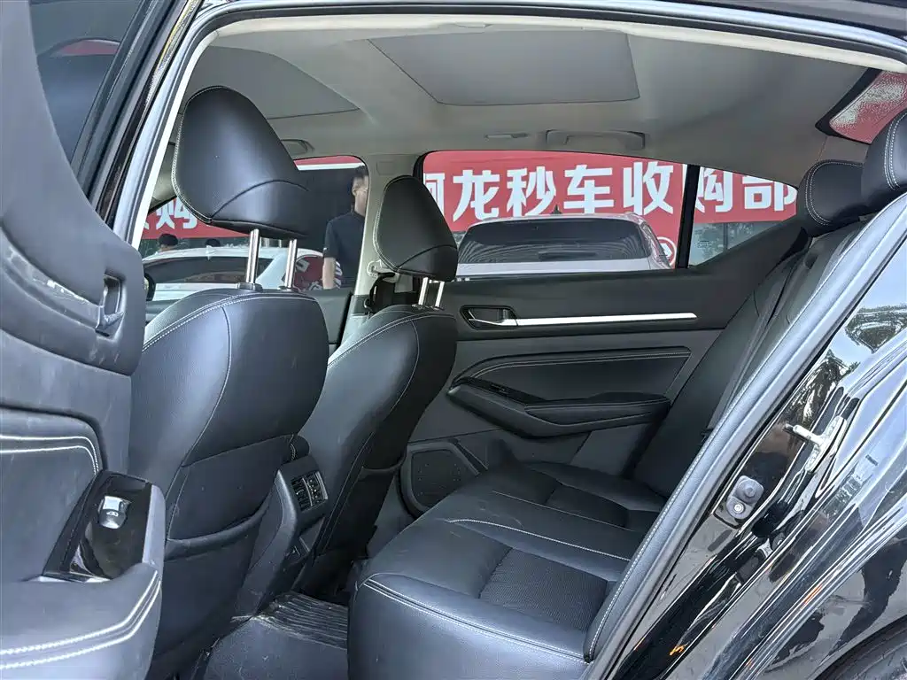 Nissan Teana — миниатюра 7