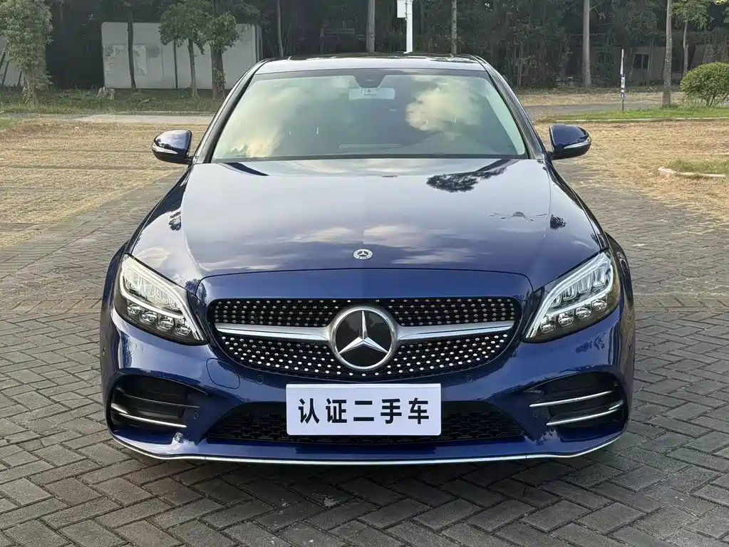 Mercedes-Benz C-Class — миниатюра 2