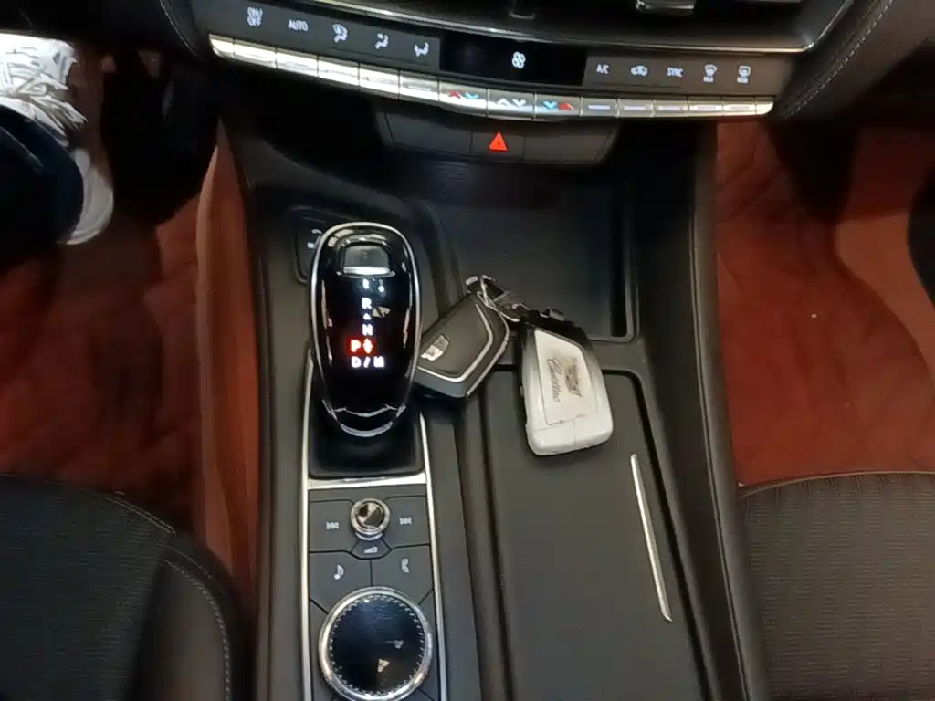 Cadillac CT5 — миниатюра 14