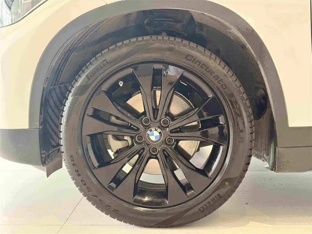 BMW X1 — миниатюра 12