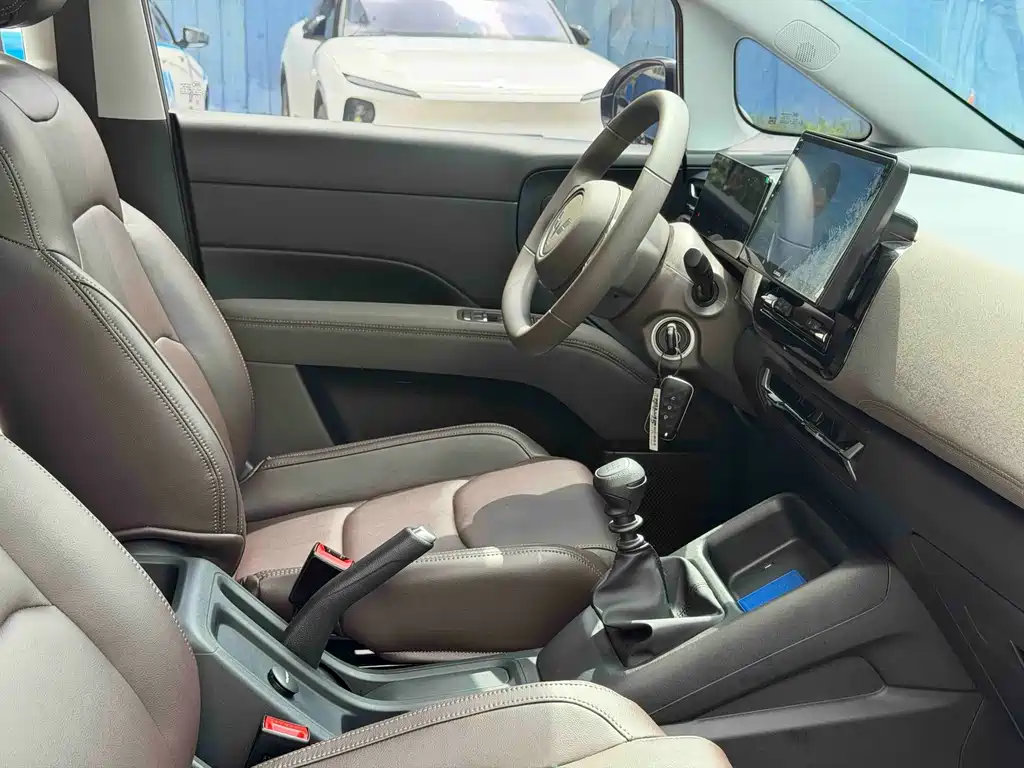 Wuling 星光730 — миниатюра 16