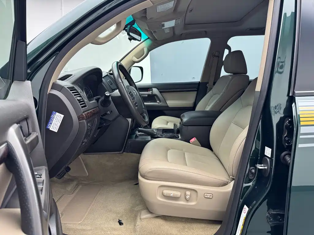 Toyota Land Cruiser — миниатюра 10