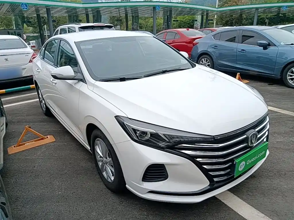 Changan Eado — миниатюра 4